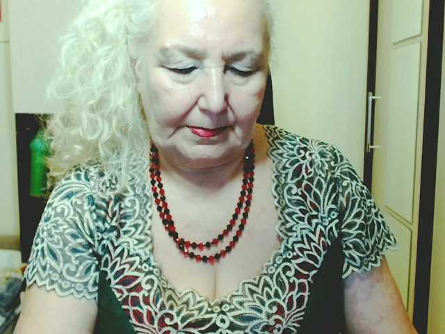 grannywants live cam on BongaCams
