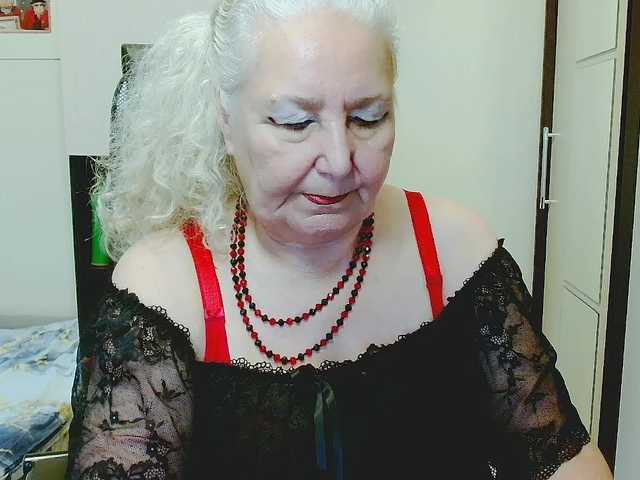 grannywants live cam on BongaCams
