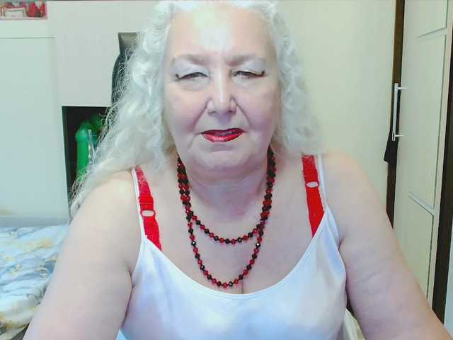 grannywants live cam on BongaCams