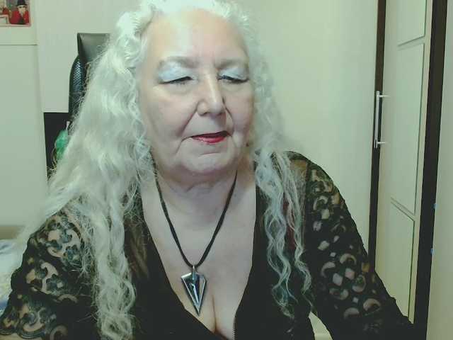 GrannyWants live cam preview