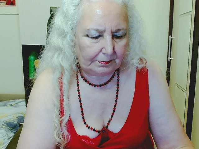 grannywants live cam on BongaCams