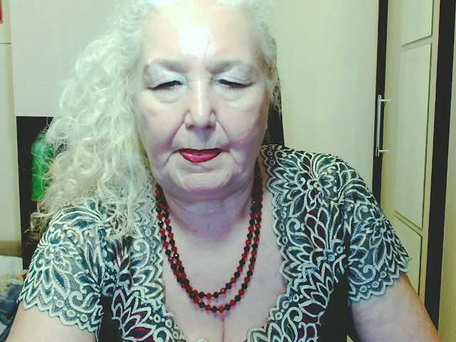 grannywants live cam on BongaCams