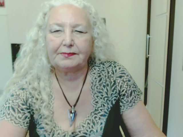grannywants cam belle