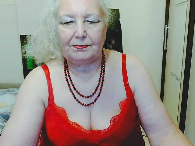 grannywants live sex show