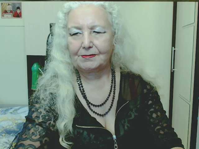 grannywants live cam on BongaCams
