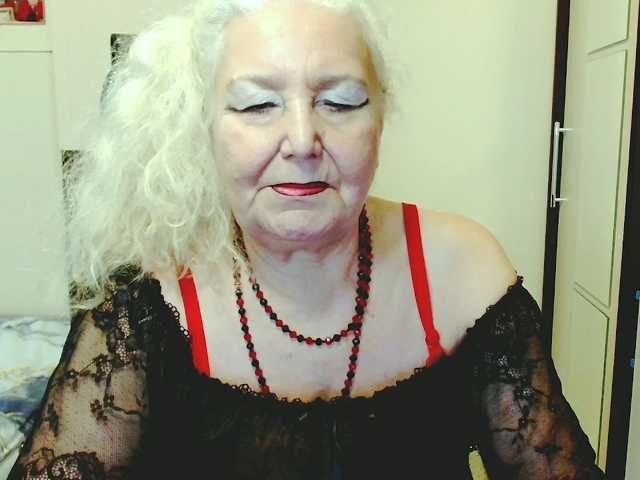 grannywants live cam on BongaCams