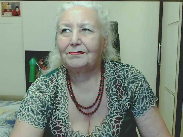 grannywants live cam on BongaCams