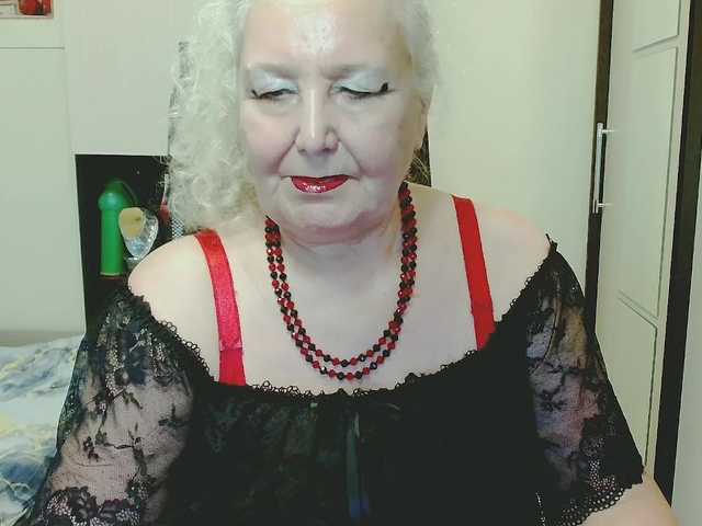 grannywants live cam on BongaCams