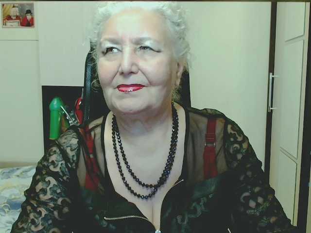 grannywants live cam on BongaCams