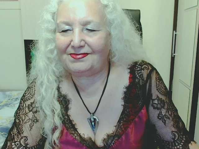 grannywants live webcam show