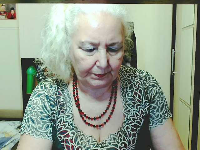 grannywants live cam on BongaCams