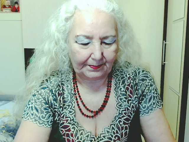 grannywants, en directo ahora en BongaCams