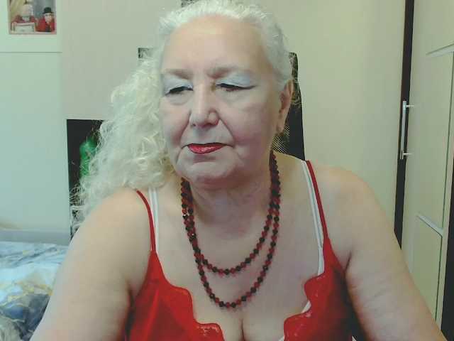 grannywants live cam on BongaCams