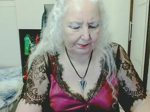 grannywants live sex show