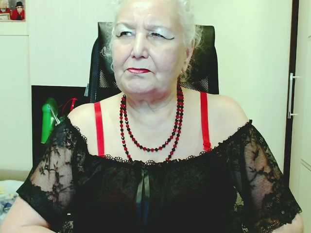 grannywants live cam on BongaCams