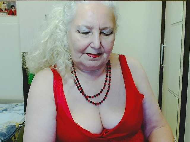 grannywants live cam on BongaCams