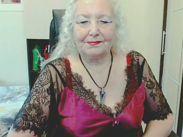 grannywants live cam on BongaCams