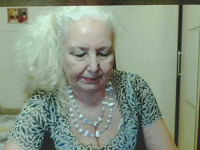 grannywants live cam on BongaCams