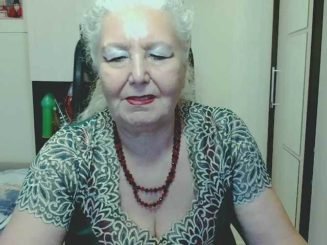 grannywants live cam on BongaCams
