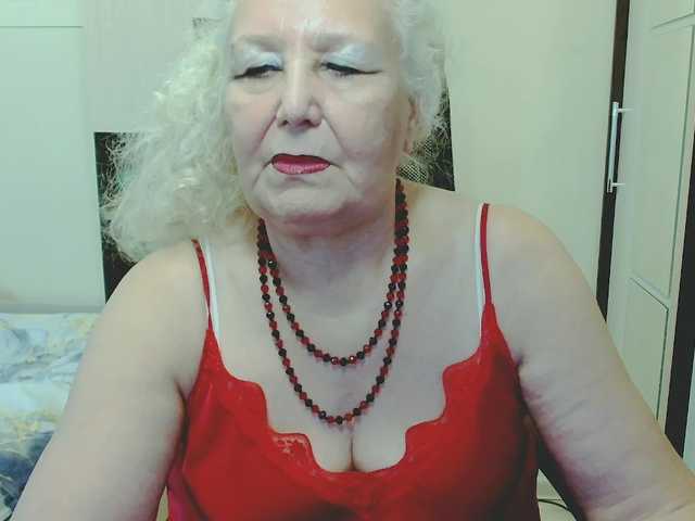 GrannyWants live webcam show