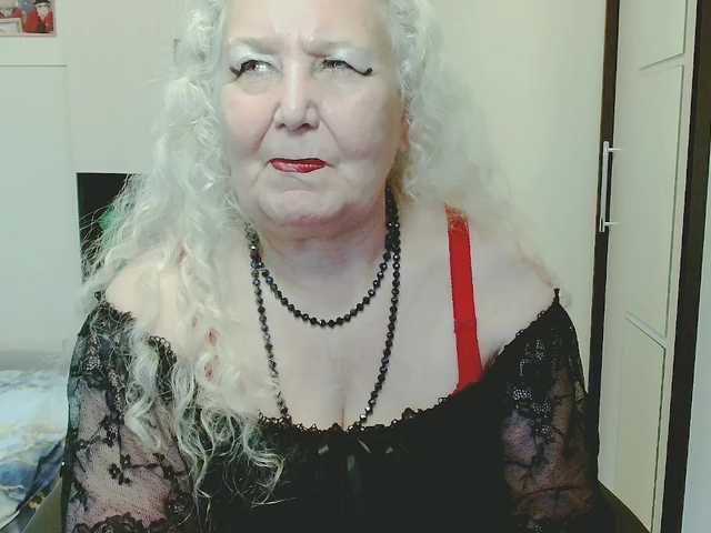 grannywants live cam on BongaCams
