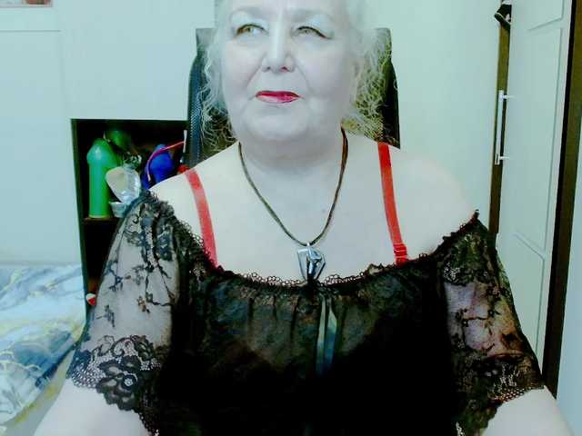 grannywants's BongaCams show and profile