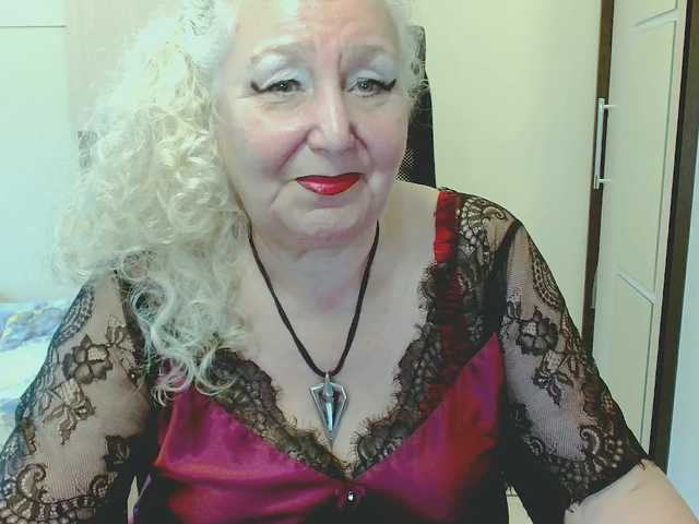 grannywants live webcam show
