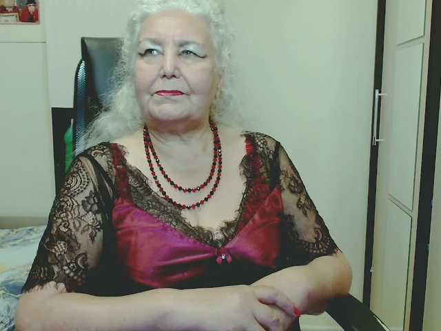 grannywants live cam on BongaCams
