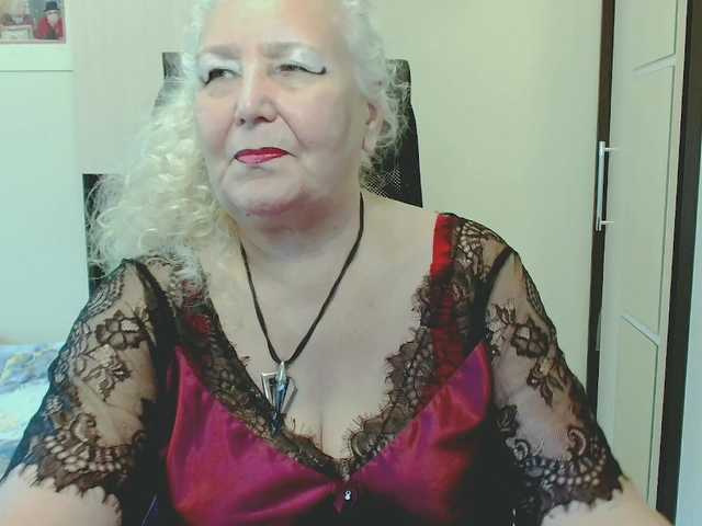 grannywants live webcam show