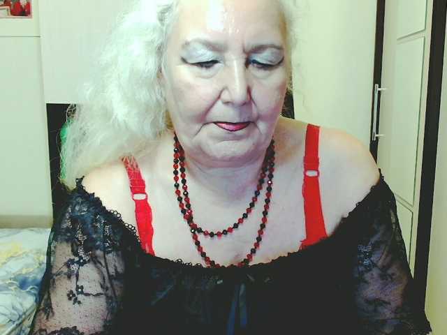 grannywants live cam on BongaCams