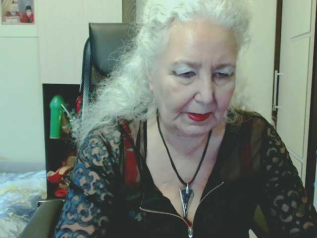 grannywants live cam on BongaCams
