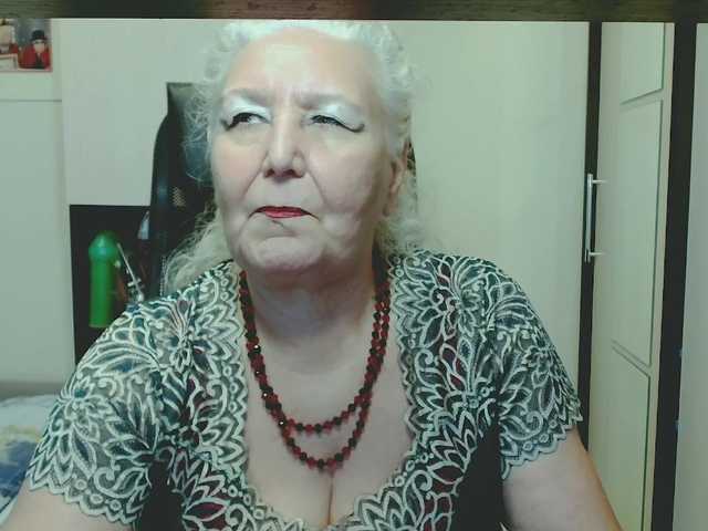 grannywants live cam on BongaCams