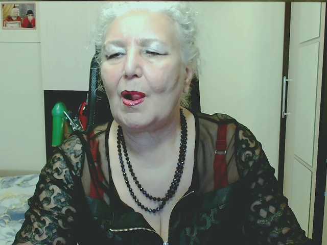 grannywants live cam on BongaCams