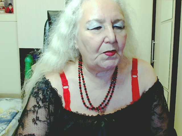 grannywants live cam on BongaCams