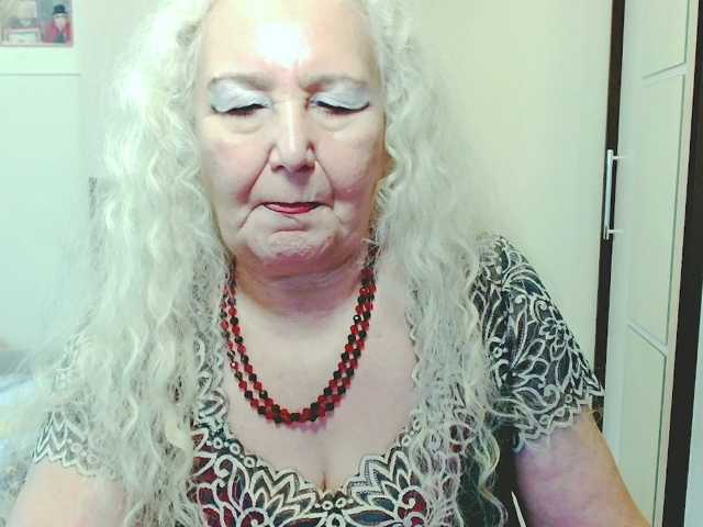 grannywants, en directo ahora en BongaCams
