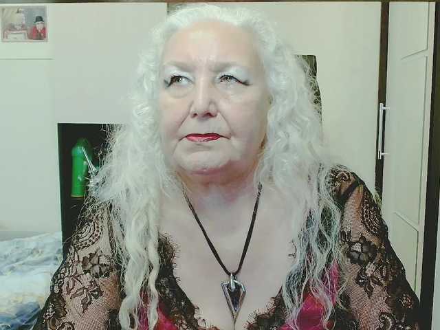 grannywants live cam on BongaCams