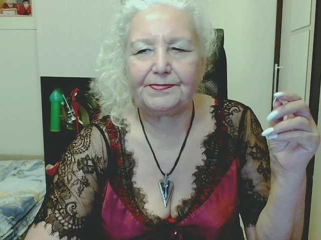 grannywants live cam on BongaCams