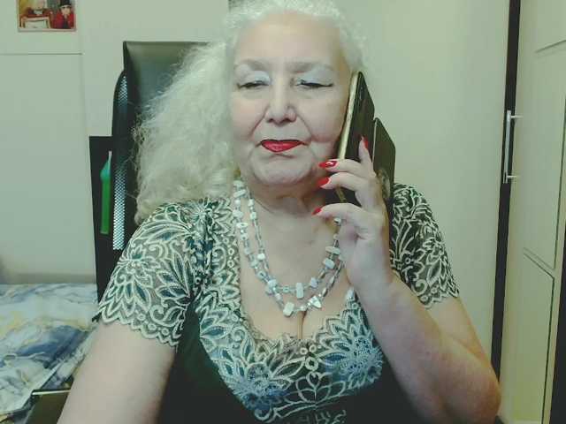 grannywants live cam on BongaCams