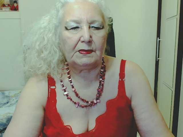 GrannyWants live webcam show
