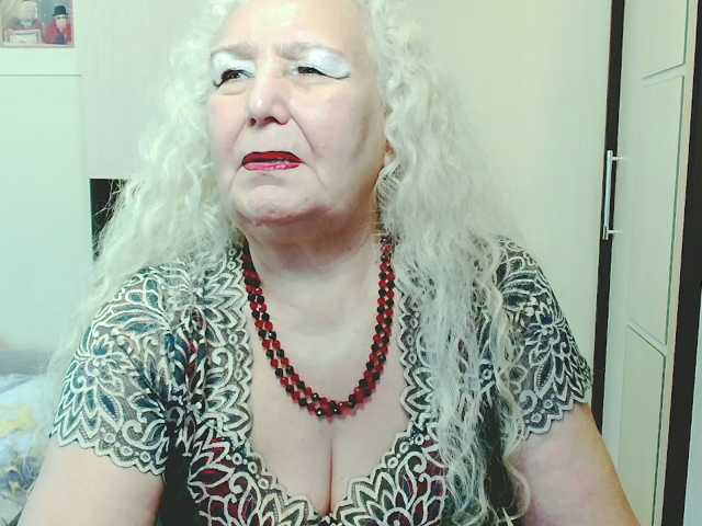 grannywants, en directo ahora en BongaCams