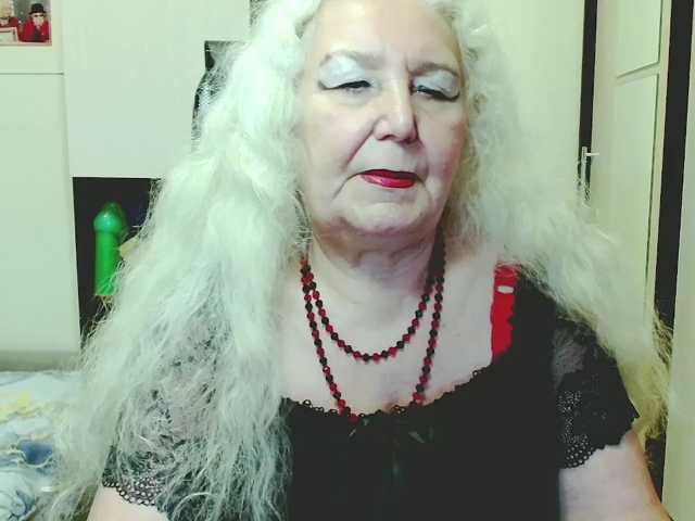 grannywants live cam on BongaCams
