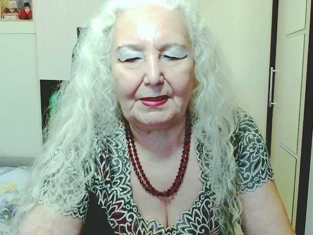 grannywants, live now on BongaCams