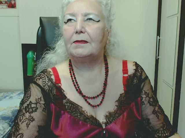 grannywants live cam on BongaCams