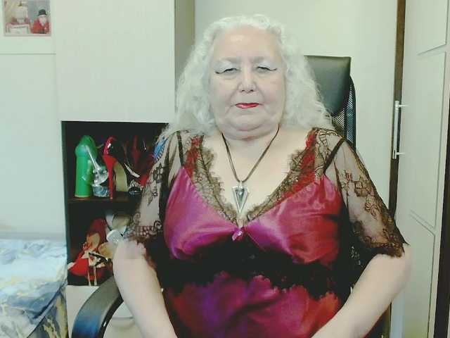 grannywants live cam on BongaCams