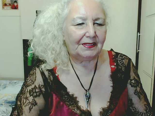 grannywants live cam on BongaCams