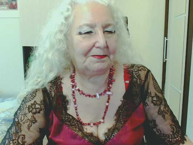 grannywants live webcam show