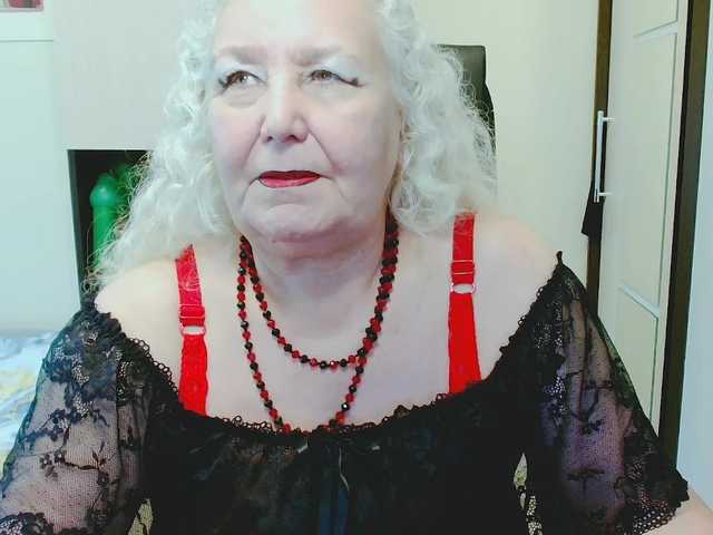 grannywants live cam on BongaCams