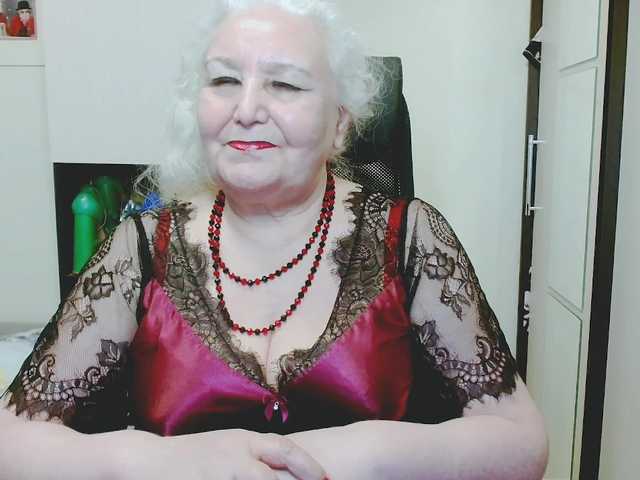 grannywants's BongaCams show and profile