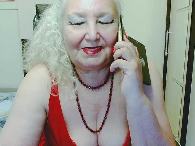 grannywants cam belle