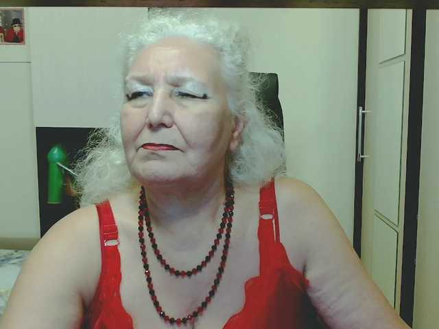 grannywants live cam on BongaCams